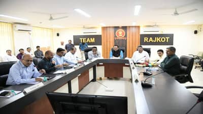 રાજકોટ જિલ્લા આયોજન મંડળની બેઠકમાં વર્ષ 2022-23માં રૂ.1250 કરોડના વિકાસ કામોની જોગવાઈ કરાઇ