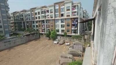 Surat : સરથાણામાં રેસિડેન્સીયલ વિસ્તારમાં પોલીસ સ્ટેશન બનાવવાની કામગીરી સામે લોકોનો વિરોધ