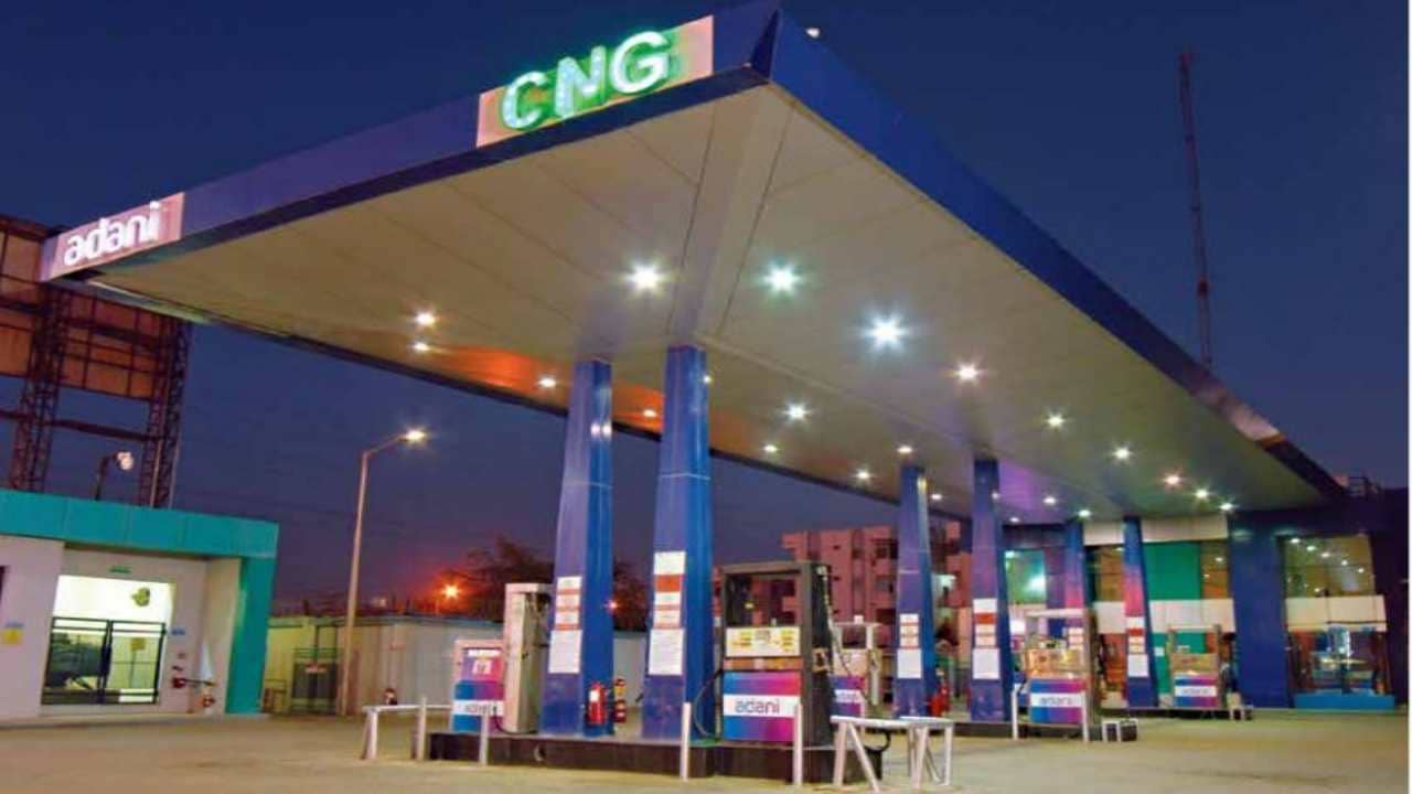 પેટ્રોલ-ડીઝલ બાદ CNGના ભાવમાં પણ ફરી વધારો ઝીંકાયો, અદાણીએ 2 રૂપિયાનો વધારો ઝીંકતા ભાવ રૂ. 81.59 થઈ ગયો