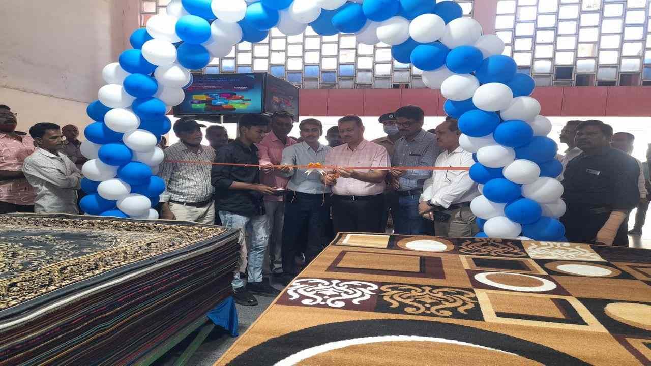 Ahmedabad : રેલવે વિભાગે લઘુ ઉદ્યોગને આગળ વધારવા 1 સ્ટેશન 1 પ્રોડક્ટ પ્રોજેક્ટની શરૂઆત કરી
