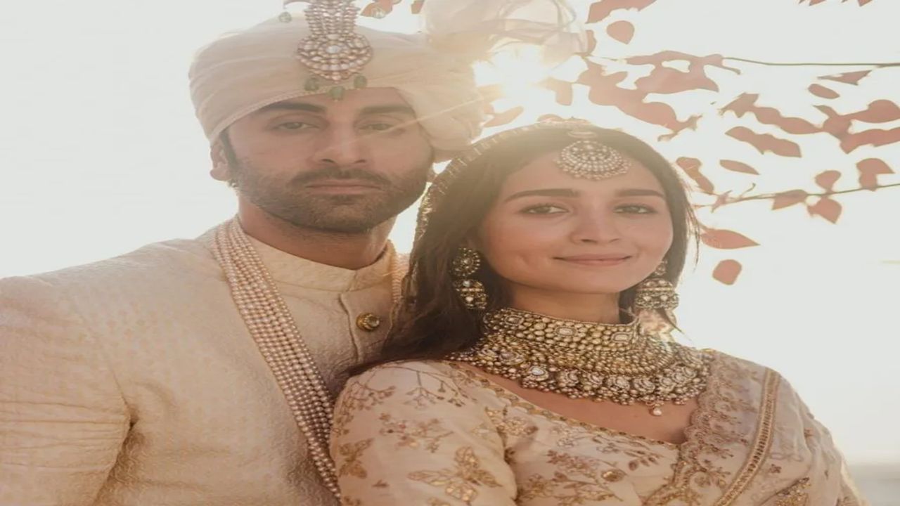 Alia Ranbir Wedding: આલિયા ભટ્ટ  Mrs. Kapoor બનતાની સાથે જ પતિ રણબીર કપૂર સાથે તેની ઇન્સ્ટાગ્રામ DP બદલ્યુ