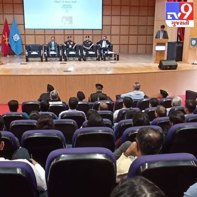 ગાંધીનગર જિલ્લામા આવેલી રાષ્ટ્રીય રક્ષા યુનિવર્સિટી ખાતે દેશનાં આર્મી સ્ટાફ ચીફે મુલાકાત લીધી હતી.