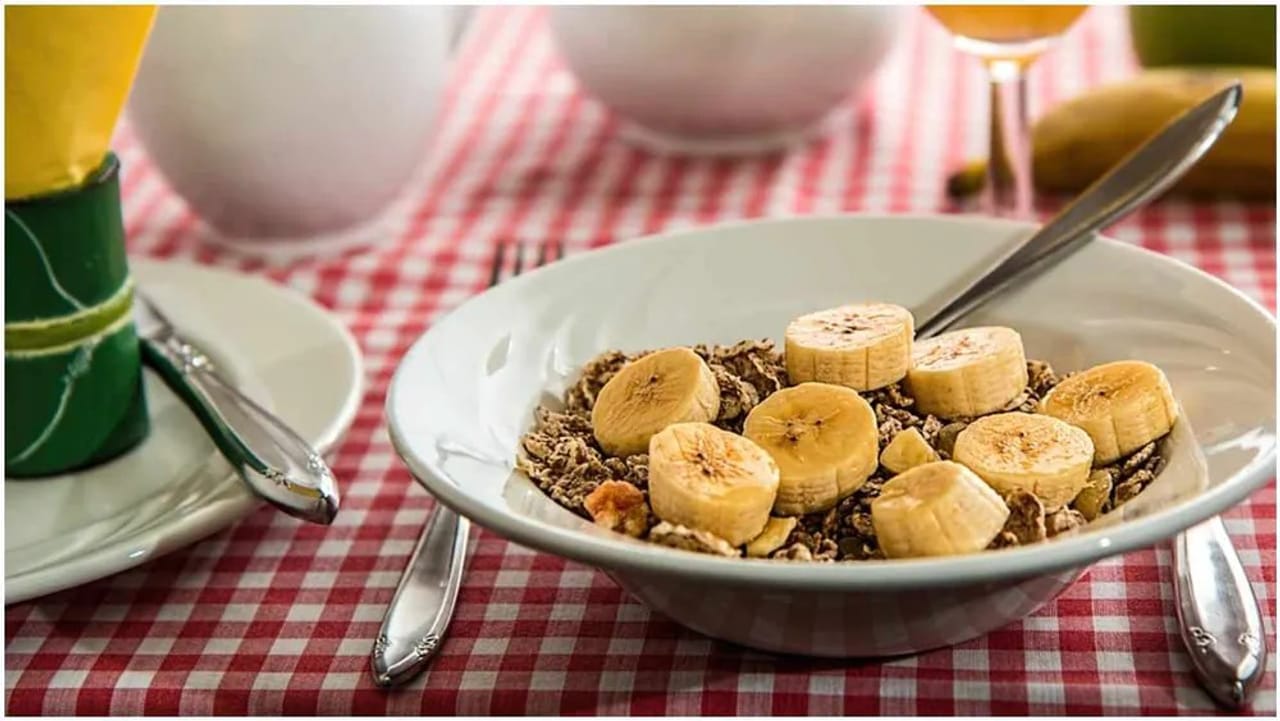 Banana Health Benefits : રોજ કેળા ખાવાના છે જબરદસ્ત ફાયદા, બિમારીઓ રહે છે દૂર