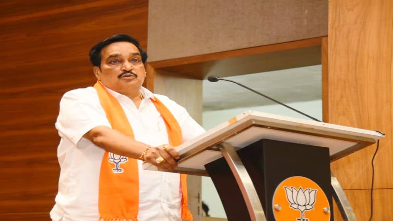 Surat: રખડતા ઢોર નિયંત્રણ કાયદાને લઈને સી.આર.પાટીલનું નિવેદન, ”આગામી વિધાનસભા સત્રમાં કાયદો રદ કરવામાં આવશે”