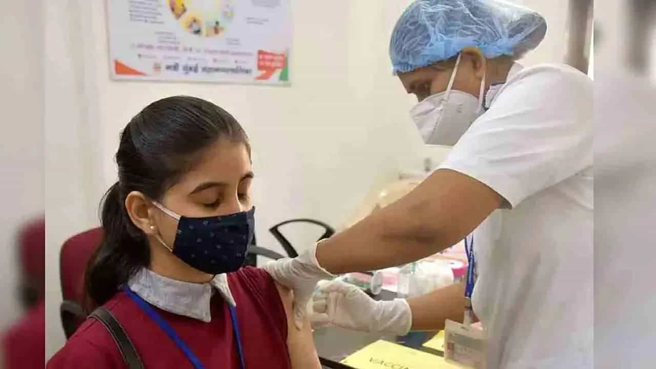 Corona Vaccination: 12 વર્ષથી ઓછી ઉંમરના બાળકોને કોરોનાની રસી આપવી જોઈએ - એનઆઈવી ડિરેક્ટર