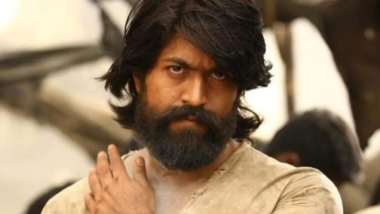 બોક્સ ઓફિસ પર 'રોકીભાઈ'નો દબદબો યથાવત, 'KGF 2' એ વર્લ્ડ ક્લેક્શનમાં બનાવ્યો રેકોર્ડ