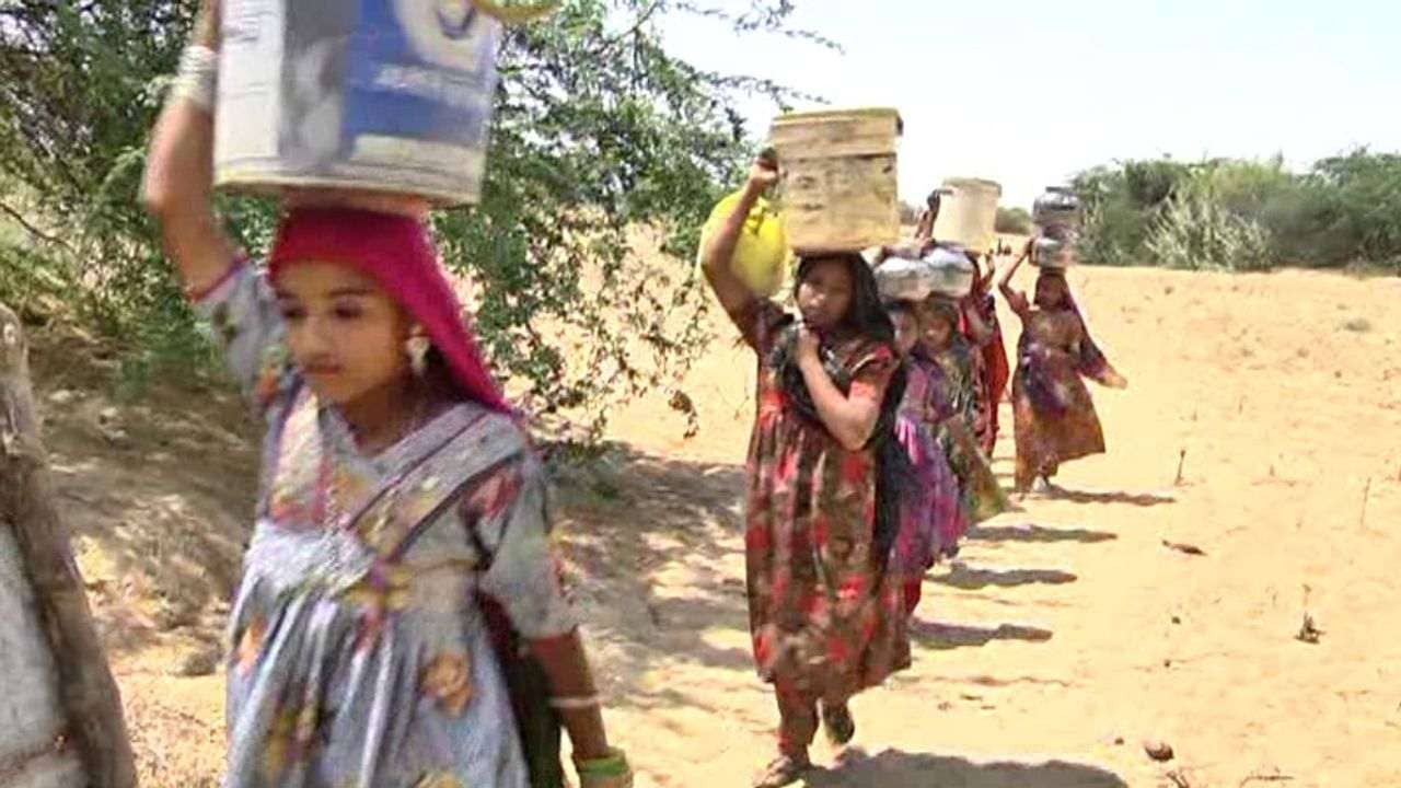 Kutch: નલ સે જલ યોજના ફેઈલ, ભૂજ શહેરમાં પાણી માટે દરરોજ 100 ટેન્કર દોડાવાય છે