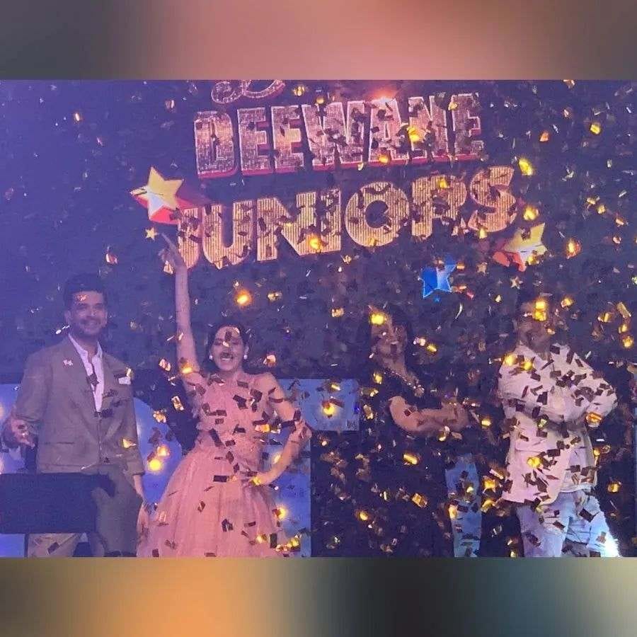 આ દિવસોમાં નીતુ કપૂર તેના આગામી શો 'ડાન્સ દીવાને જુનિયર'ના પ્રમોશનમાં વ્યસ્ત છે. આજે સોશિયલ મીડિયા પર તેની કેટલીક તસવીરો સામે આવી છે, જેમાં તે ડાન્સ કરતી જોવા મળી રહી છે.