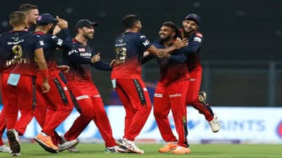 DC vs RCB IPL Match Result: બેંગ્લોરે 16 રને દિલ્હીને માત આપી, દિનેશ કાર્તિકની આક્રમક બેટિંગ અને હેઝલવુડની 3 વિકેટે દિલ્હીને ધ્વસ્ત કર્યું