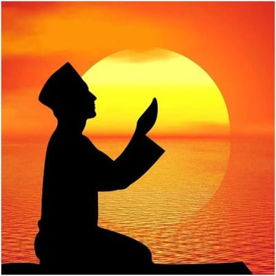 રમઝાનના રોઝા બાદ ઈદ ખૂબ જ ધામધૂમથી ઉજવવામાં આવે છે. લોકો વિવિધ પ્રકારની સ્વાદિષ્ટ વાનગીઓ બનાવે છે અને એકબીજાને ઈદની શુભેચ્છા પાઠવે છે. ઈદના અવસર પર મહિલાઓ પોતાના હાથ પર સુંદર મહેંદી લગાવે છે. તમે અહીં આપેલી મહેંદી ડિઝાઇનને તમારા હાથ પર પણ લગાવી શકો છો.