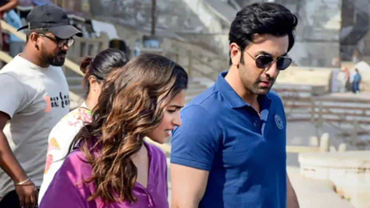 Ranbir Kapoor Alia Bhatt Wedding : મુંબઈના આ અદ્ભુત સ્થળે યોજાશે આલિયા-રણબીરના લગ્નનું ગ્રાન્ડ રિસેપ્શન, તારીખ થઈ છે જાહેર
