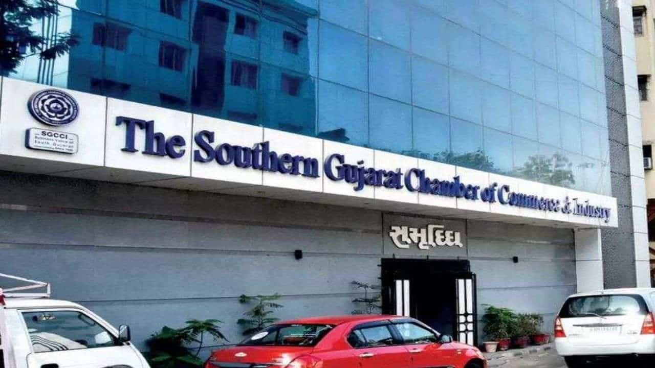 ચેમ્બર દ્વારા ‘હેલ્થ કોન્ફરન્સ’ યોજાશે, કોરોનાને કારણે શારીરિક- માનસિક રોગોથી પીડાઇ રહેલા લોકોને પહેલીવાર અપાશે માર્ગદર્શન