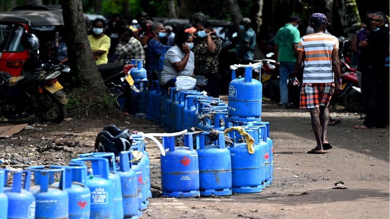 India once again stepped in to help Sri Lanka, providing extra help to buy fuel