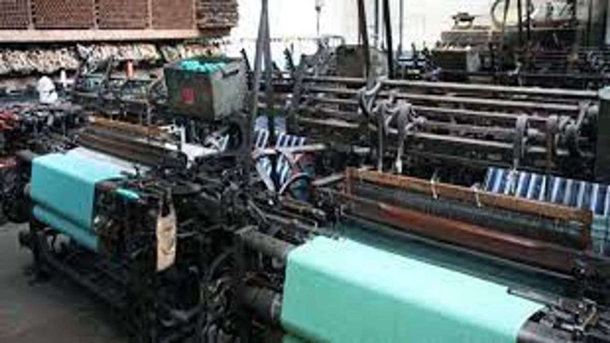 ગુજરાતના વિવિધ જિલ્લાઓમાં અઠવાડિયે એક દિવસ રહેશે વીજ કાપ, સુરત કાપડ માર્કેટમાં કરોડોનું ભારણ વધશે