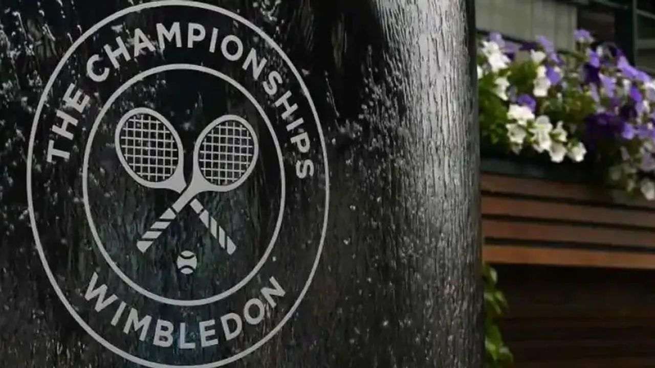 Wimbledon bans Russian and Belarusian players from tournament