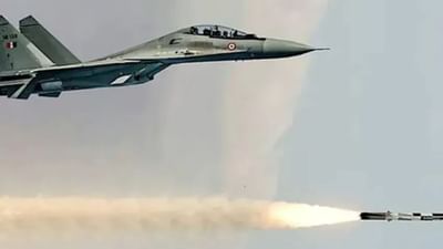 ડાયરેક્ટ હિટ: ભારતીય વાયુસેનાએ સુખોઈ-30 જેટથી બ્રહ્મોસ મિસાઈલનું સફળતાપૂર્વક પરીક્ષણ કર્યું