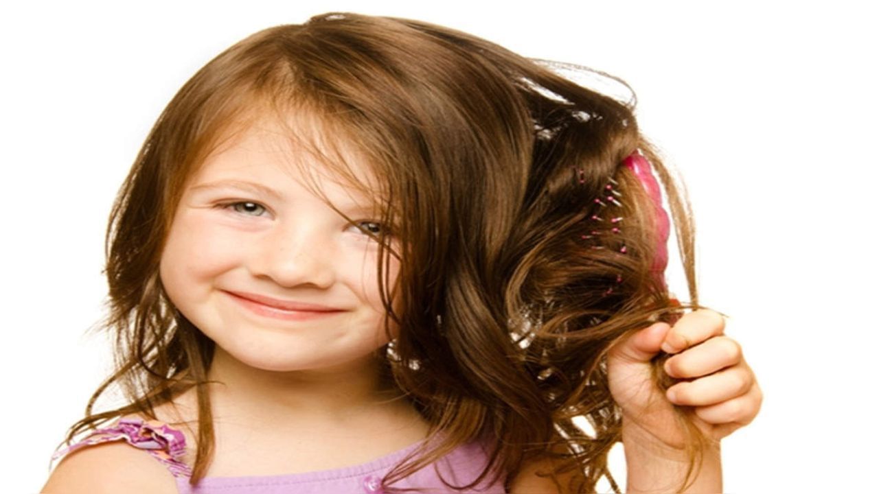 Child Hair Care આ આર્ટિકલમાં જાણો બાળકના વાળની કાળજી રાખવાની જરૂરી