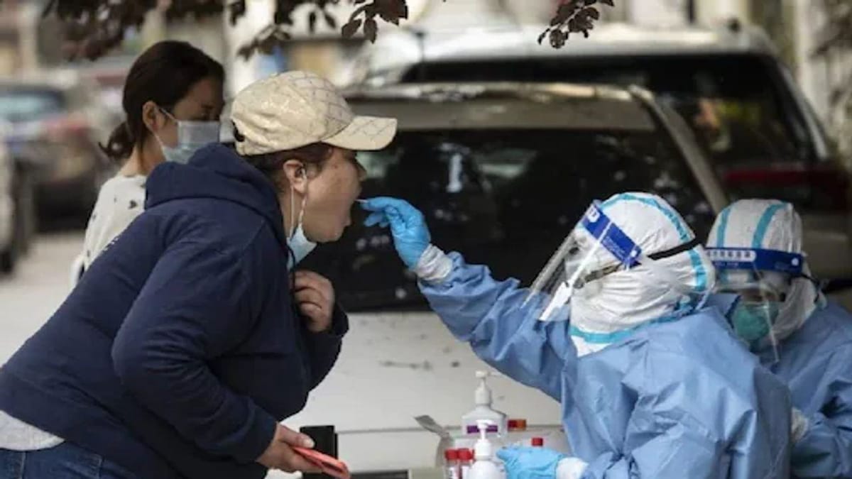 ચીનમાં કોરોનાનો કહેર : 27 શહેરોમાં લોકડાઉન, 165 મિલિયન નાગરિકો ઘરોમાં કેદ