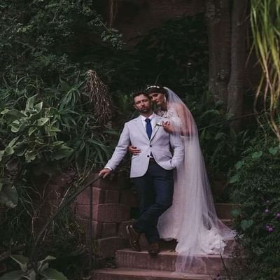 ડેવોને તેની ગર્લફ્રેન્ડ કિમ વોટસન સાથે લગ્ન કર્યા. બંને છેલ્લા ત્રણ વર્ષથી એકબીજાને ડેટ કરી રહ્યા હતા. (પીસી-ડેવોન કોનવે ઇન્સ્ટાગ્રામ)