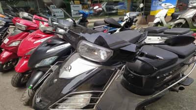 Surat : કોર્પોરેશન દ્વારા ઇ-ચાર્જિંગ સ્ટેશન વધાર્યા બાદ ઇલેક્ટ્રિક વાહનોની સંખ્યા હજી વધવાનું અનુમાન