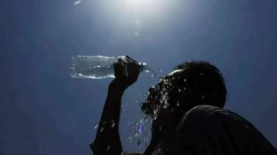 Weather Update: દરરોજ બદલાઈ રહ્યો છે હવામાનનો મિજાજ, ક્યાંક થશે વરસાદ તો ક્યાંક તાપમાનમાં ચમકારો,જાણો તમારા રાજ્યની સ્થિતિ