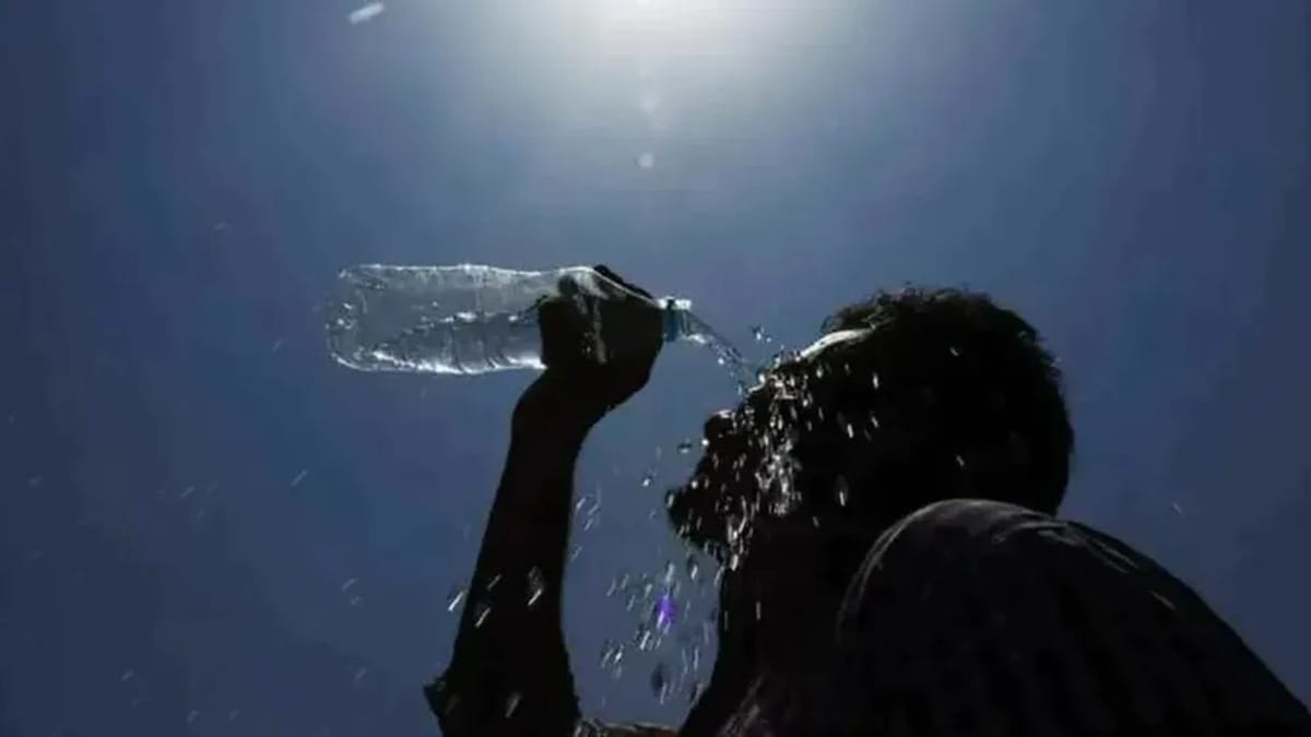 Weather Update: દરરોજ બદલાઈ રહ્યો છે હવામાનનો મિજાજ, ક્યાંક થશે વરસાદ તો ક્યાંક તાપમાનમાં ચમકારો,જાણો તમારા રાજ્યની સ્થિતિ