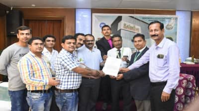 Jamnagar: આયુર્વેદિક દવાઓ અને પ્રણાલીઓનો ઉપયોગ કરવામાં ન આવ્યો હોત, તો દેશમાં કોરોનાને નિયંત્રિત કરવું મુશ્કેલ સાબિત થાત