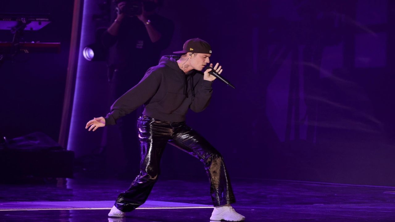 Justin Bieber Performed At Grammy Awards 2022