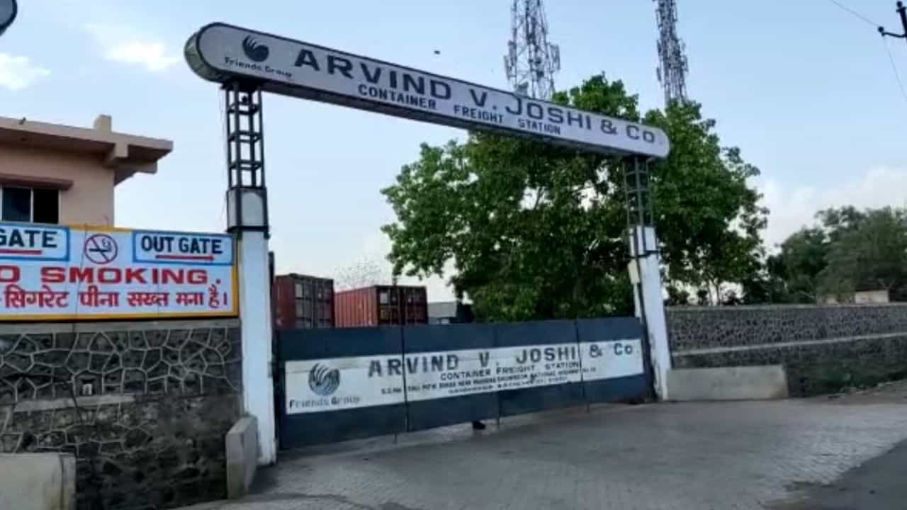 Kutch: કંડલા નજીક CFSમાંથી ઝડપાયેલા ડ્રગ્સ કેસમાં DRIએ ઉત્તરાખંડના ઇમ્પોર્ટરની પંજાબથી ધરપકડ કરી