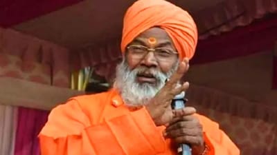 બીજેપી સાંસદ સાક્ષી મહારાજે ભીડથી બચવાની આપી સલાહ! કહ્યું ઘરમાં ઠંડા પીણાની બોટલ અને તીર રાખો, પોલીસ બચાવવા નહીં આવે