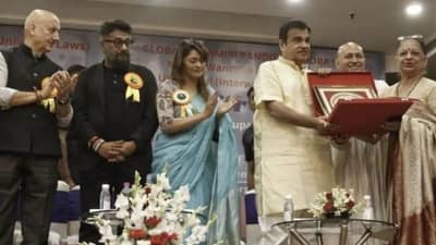 નીતિન ગડકરીએ The Kashmir Filesને બતાવ્યો સાચો ઇતિહાસ, અનુપમ ખેરે કહ્યું, હવે વધુ ખોલવામાં આવશે ફાઇલો...