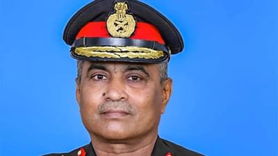 Army Chief : લેફ્ટનન્ટ જનરલ મનોજ પાંડે દેશના નવા આર્મી ચીફ, જનરલ નરવણેનું સ્થાન લેશે