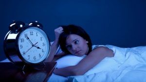 Sleep Problem : આખો દિવસ કામ કર્યા પછી પણ રાત્રે સારી ઊંઘ નથી આવતી, આ ટિપ્સ લાગશે કામ