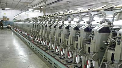 Surat : ટેક્નોલોજી અપગ્રેડેશન સ્કીમ બંધ અને ટીટીડીએસનો અમલ નહીં થતાં સુરતમાં નવી ટેક્સ્ટાઇલ ફેક્ટરીઓનાં કરોડો રૂપિયાનાં પ્રોજેક્ટને બ્રેક