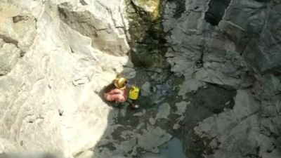 Valsad: ગુજરાતનું ચેરાપુંજી કહેવાતા કપરાડા તાલુકાના લોકોને દર વર્ષે ઉનાળામાં પાણી માટે વલખાં મારવાં પડે છે