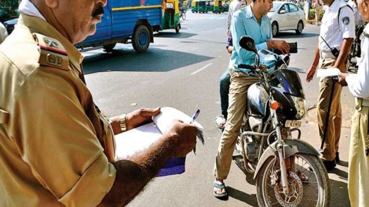 Surat : વાહનચાલકો પાસેથી નાણા ઉઘરાવવાના વાયરલ થયેલા વિડીયો મામલો, છ ટ્રાફિક બ્રિગેડ કર્મીઓને ફરજ મોકૂફ કરાયા