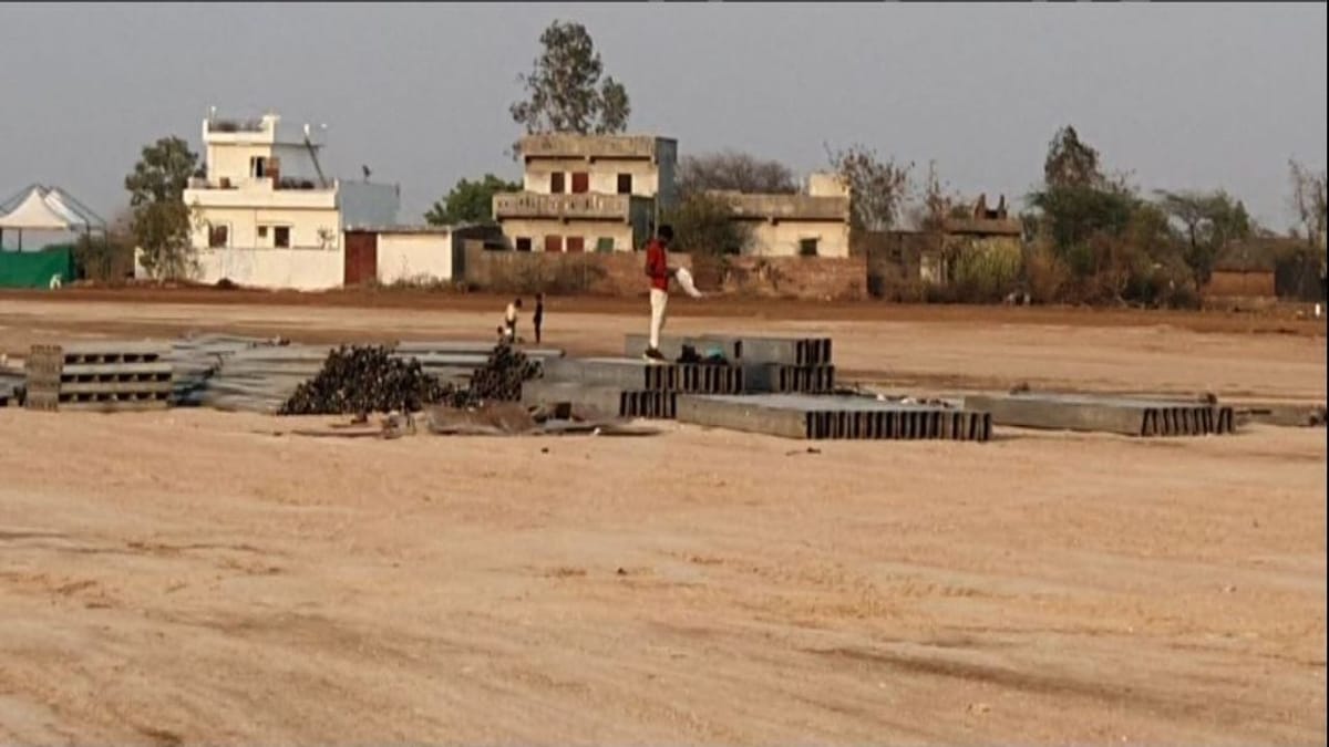 દાહોદ : PMના કાર્યક્રમને લઇ સરકારી તંત્ર તૈયારીઓમાં જોતરાયુ, 2000 કરોડથી વધુના વિકાસ કાર્યનુ લોકાર્પણ અને ખાતમુહૂર્ત