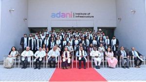 Ahmedabad : અદાણી ઇન્ફ્રાસ્ટ્રક્ચર મેનેજમેન્ટ ઇન્સ્ટિટ્યુટ(AIIM)નો 5મો વાર્ષિક પદવીદાન સમારોહ યોજાયો