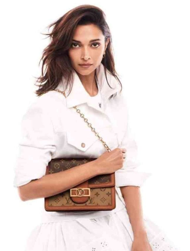 દીપિકા પાદુકોણનો લેટેસ્ટ લૂક જોઈને ચાહકો થયા મદહોશ