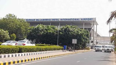 Ahmedabad : એરપોર્ટથી શહેરમાં ફરવા માટે વધુ એક વિકલ્પ ઉપલબ્ધ, મુસાફરોને ભાડે સેલ્ફ ડ્રાઇવ કાર મળશે