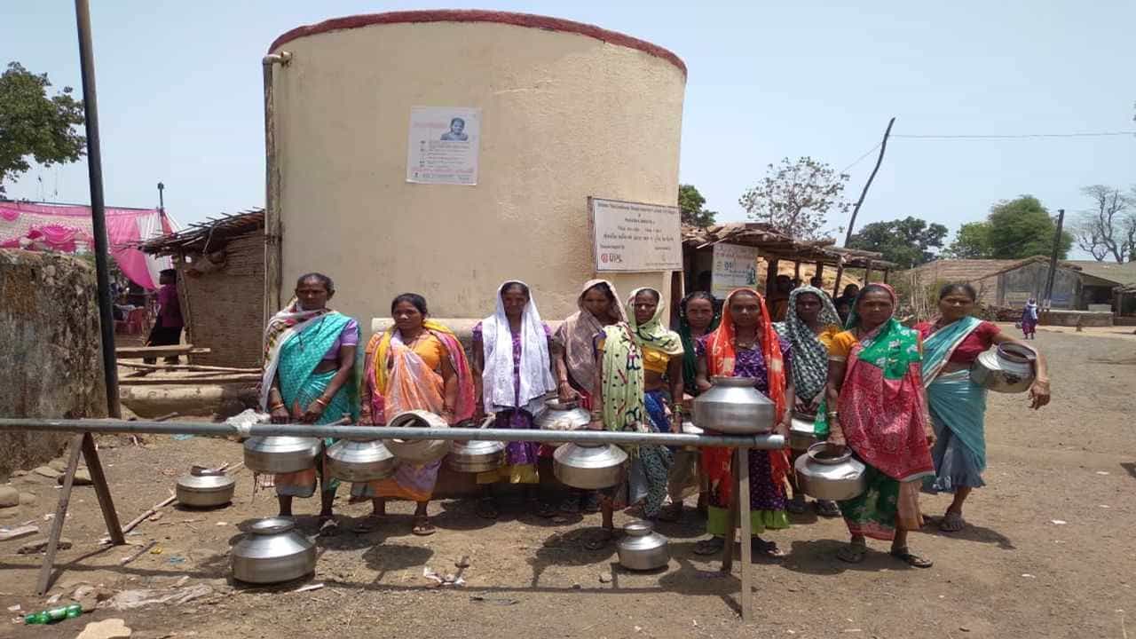 ગુજરાતના ચેરાપૂંજી ગણાતા ડાંગમાં પાણીનો પોકાર, વનબંધુઓની સ્થિતિ કૂવા પાસે રહીને તરસ્યા જેવી !