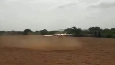 Kutch: પોસ્ટલ ડિપાર્ટમેન્ટ દ્વારા નવતર પ્રયોગ, દેશમાં સૌપ્રથમ વખત ડ્રોનથી ડિલીવરી Kutch: પોસ્ટલ ડિપાર્ટમેન્ટ દ્વારા નવતર પ્રયોગ, દેશમાં સૌપ્રથમ વખત ડ્રોનથી ડિલીવરી