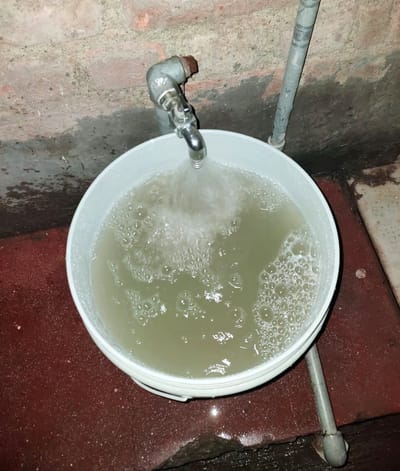 Dahod: કહેવાતા સ્માર્ટસિટીની વરવી હકીકત, સ્થાનિકોને મળે છે ગટરયુક્ત ડહોળુ પીવાનું પાણી