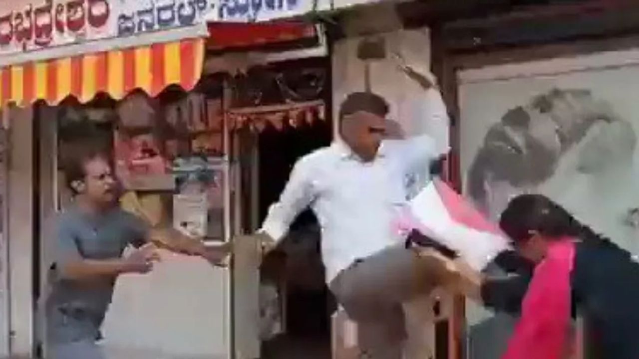 Women were kicked and punched in public in bagalkot