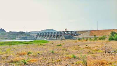 ગુજરાતમાં પાણીની વિકટ સ્થિતિ, ઉત્તર ગુજરાતના ડેમોમાં પાણીનો માત્ર 7 ટકા જ જીવંત સંગ્રહ બચ્યો