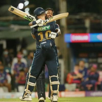 હાર્દિક પંડ્યાની આગેવાની હેઠળની ગુજરાત ટાઇટન્સ IPLની તેની પ્રથમ સિઝનમાં ફાઇનલમાં પ્રવેશી ચૂકી છે. ટીમે મંગળવારે રાજસ્થાન રોયલ્સને હરાવીને પ્રથમ ક્વોલિફાયરમાં પોતાનું સ્થાન નિશ્ચિત કર્યું હતું. હવે ટીમ 29મી મેના રોજ ફાઈનલ રમવા માટે ઉતરશે.