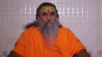 હરિહરાનંદ બાપુએ જૂનાગઢ પહોંચતાં જ નવો આક્ષેપ કર્યો, સરખેજ આશ્રમની ખોટી વસિયત પાછળ સ્ત્રી પાત્ર પણ સંડોવાયેલું છે