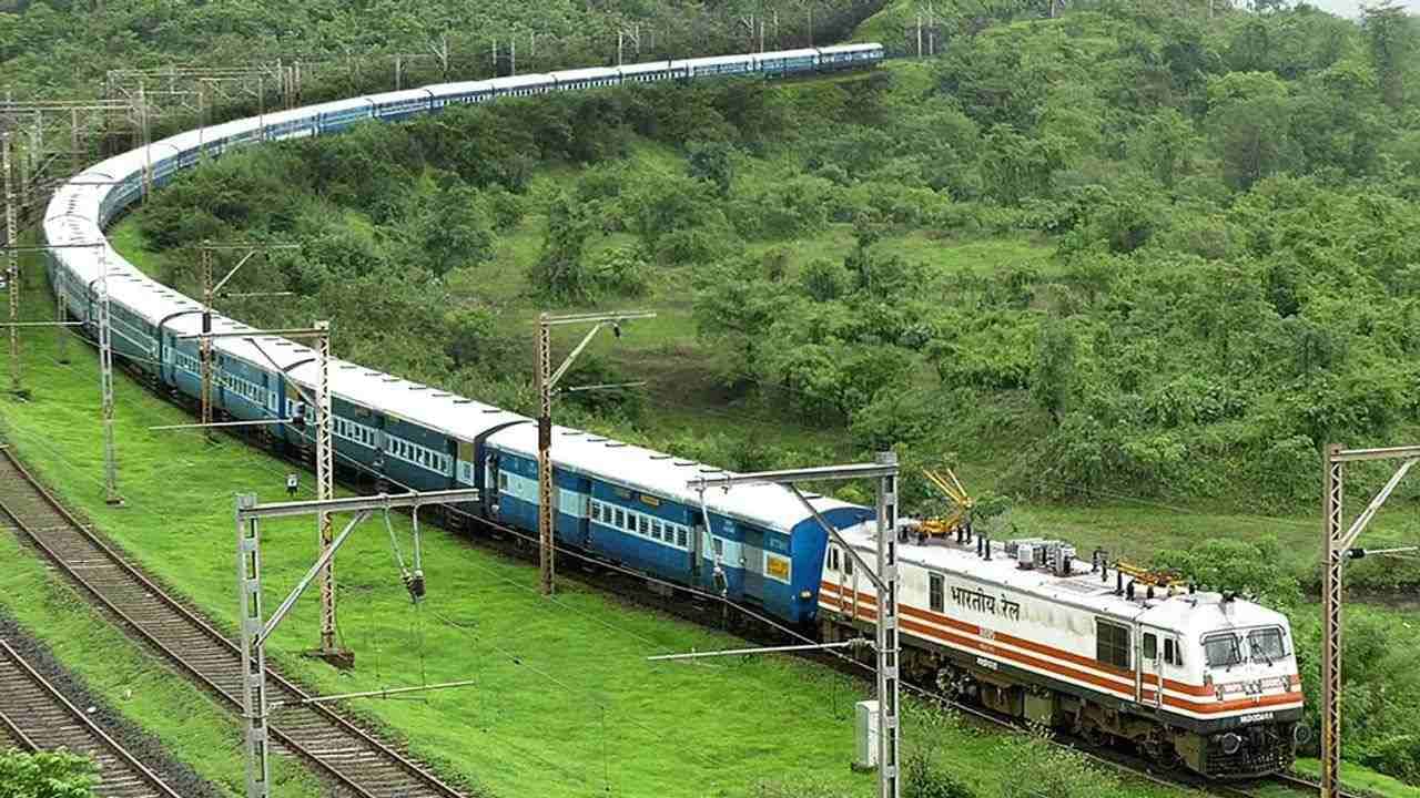 Ahmedabad: મુસાફરોની સુવિધા માટે પશ્ચિમ રેલવે દ્વારા 20 ટ્રેનમાં ઉમેરાશે વધારાના કોચ 