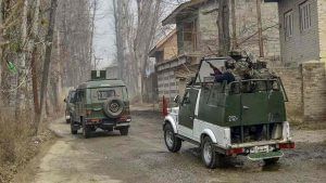 Jammu Kashmir: અનંતનાગમાં આતંકવાદીઓ અને સુરક્ષાદળો વચ્ચે અથડામણ, હિઝબુલ મુજાહિદ્દીનના સૌથી જૂના આતંકવાદી સહિત ત્રણ આતંકવાદીઓ ઠાર મરાયા