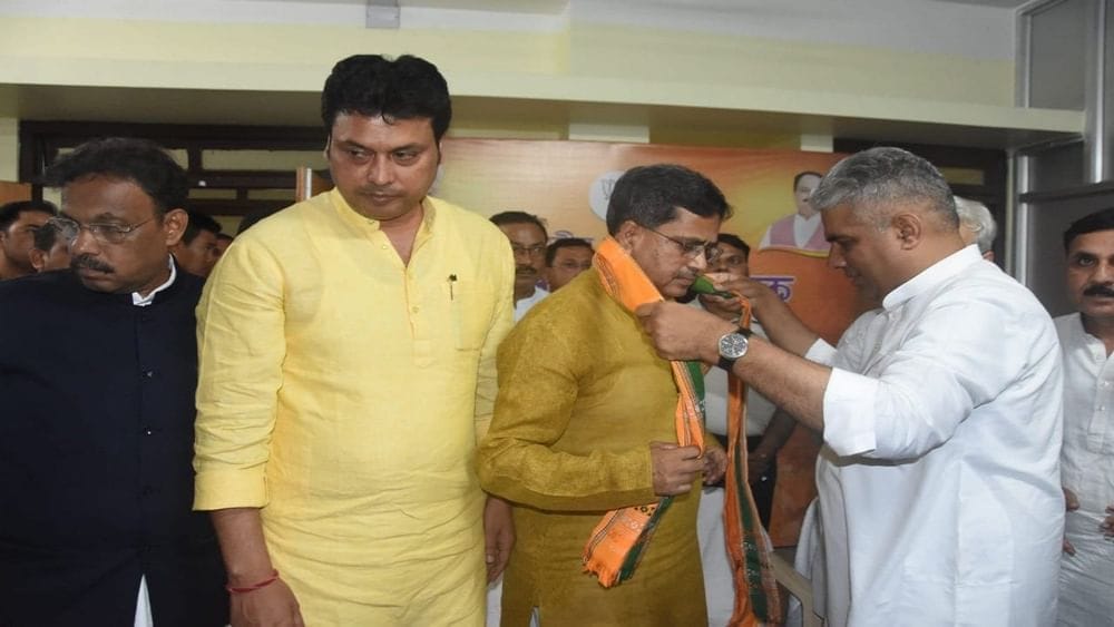 Tripura CM Manik Saha: બિપ્લબ દેબના રાજીનામા બાદ ડો. માણિક સાહા ત્રિપુરાના નવા મુખ્યમંત્રી બન્યા